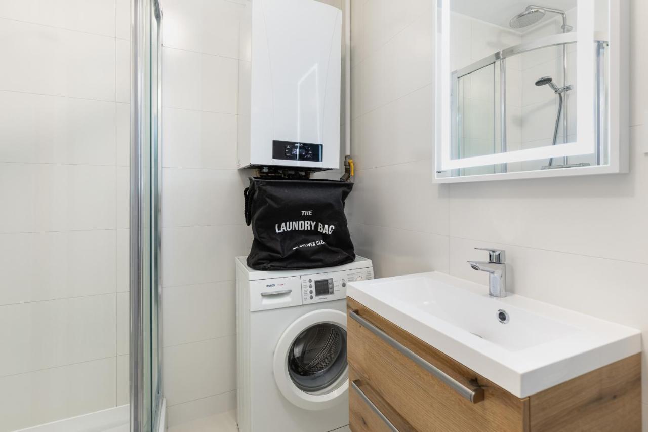 Apartament Black & White Apartment ชวีโนวิชแจ ภายนอก รูปภาพ
